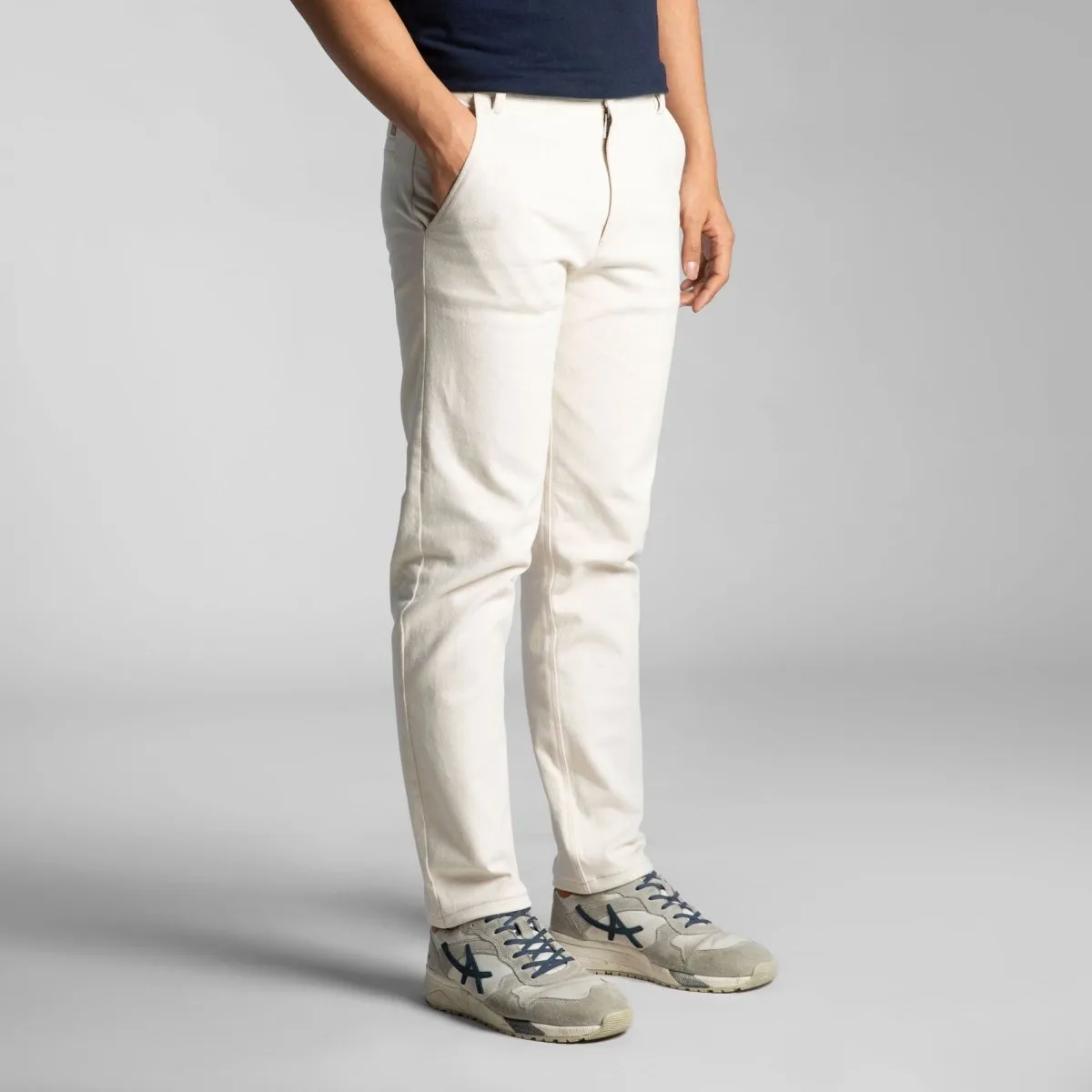 Chino Jeannot écru coupe demi slim