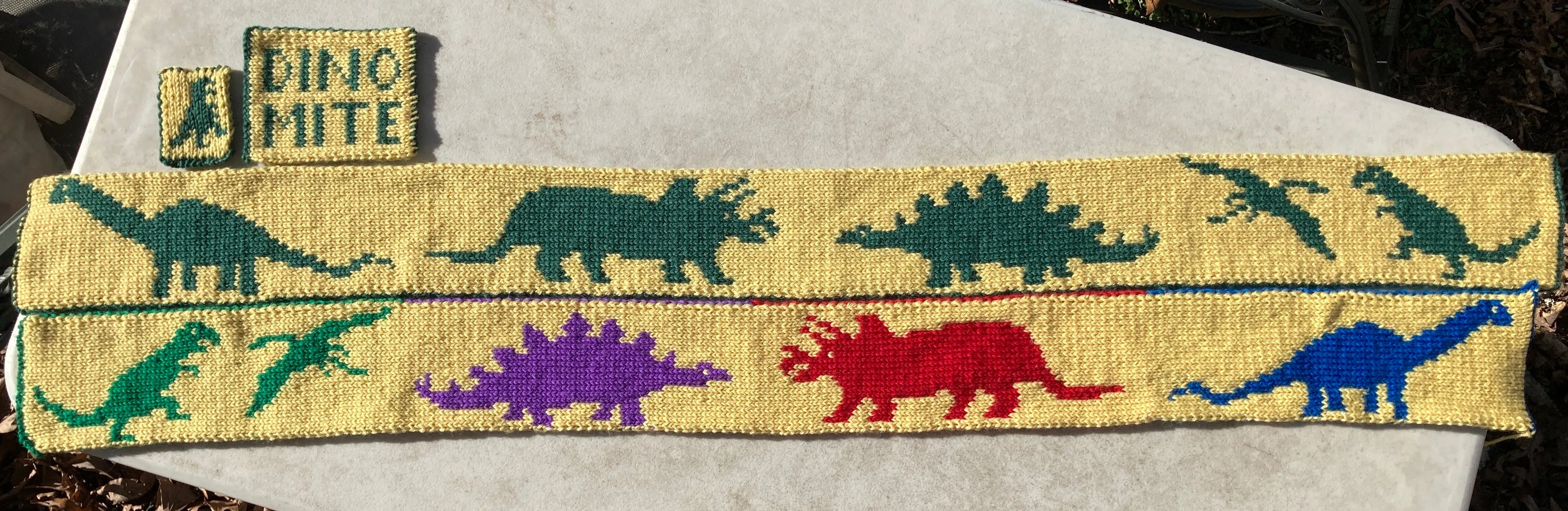 Double Knit Dinosaur Scarf Kit