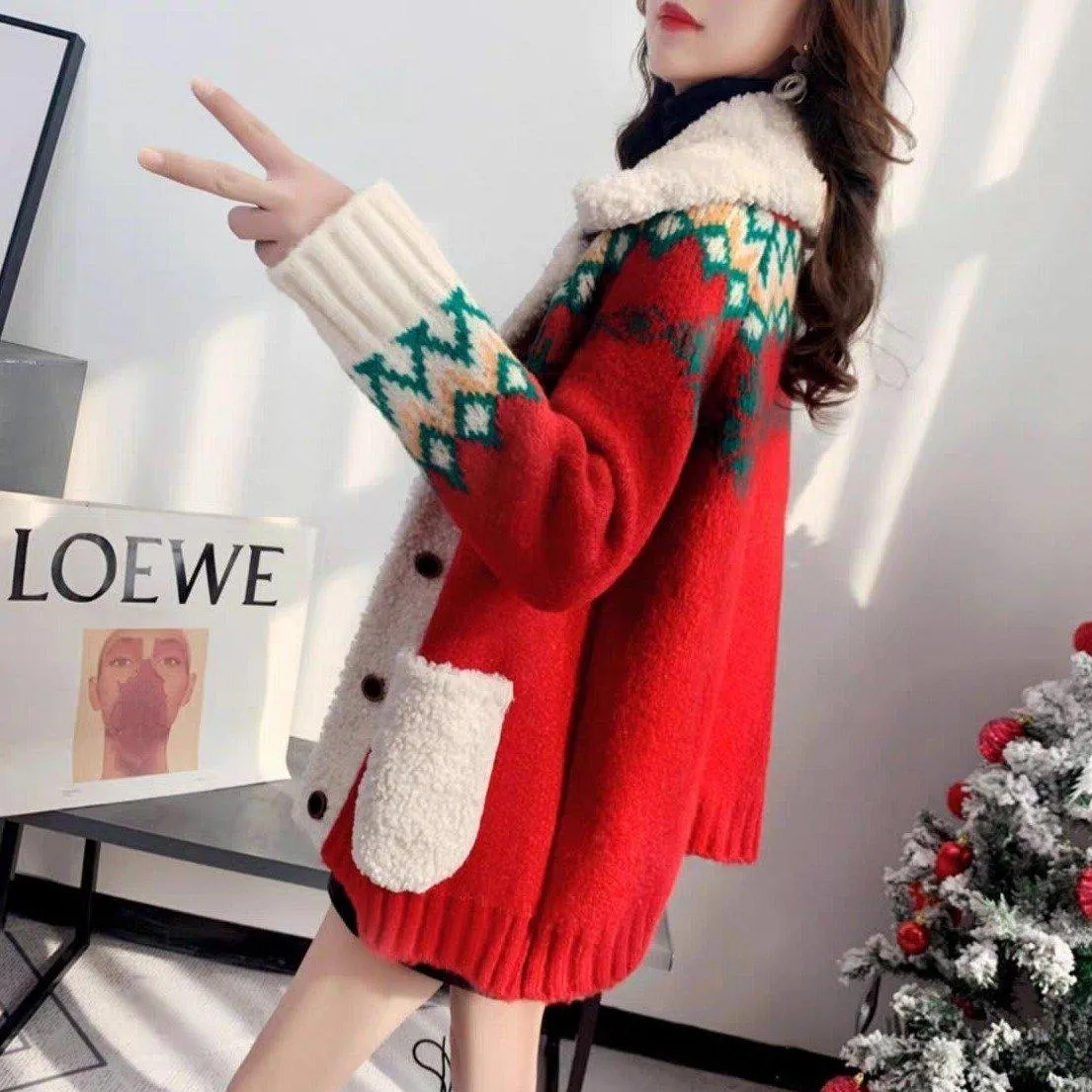 Fluffy Collar Christmas Women's Cardigan: Bold Xmas print for those colder months