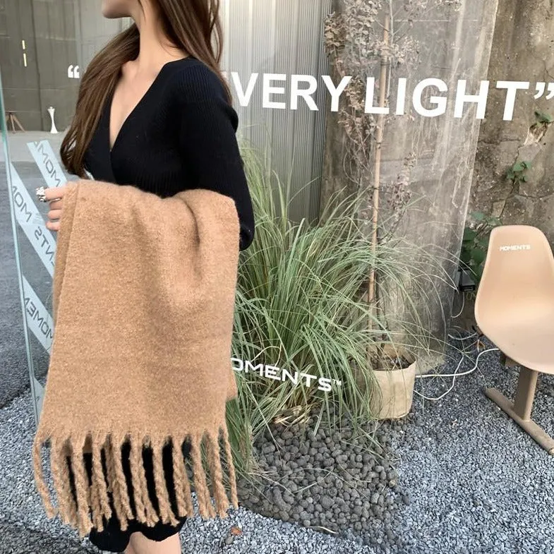 [Korean Style] Acie Chunky Fringed scarf