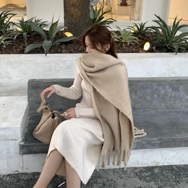 [Korean Style] Acie Chunky Fringed scarf