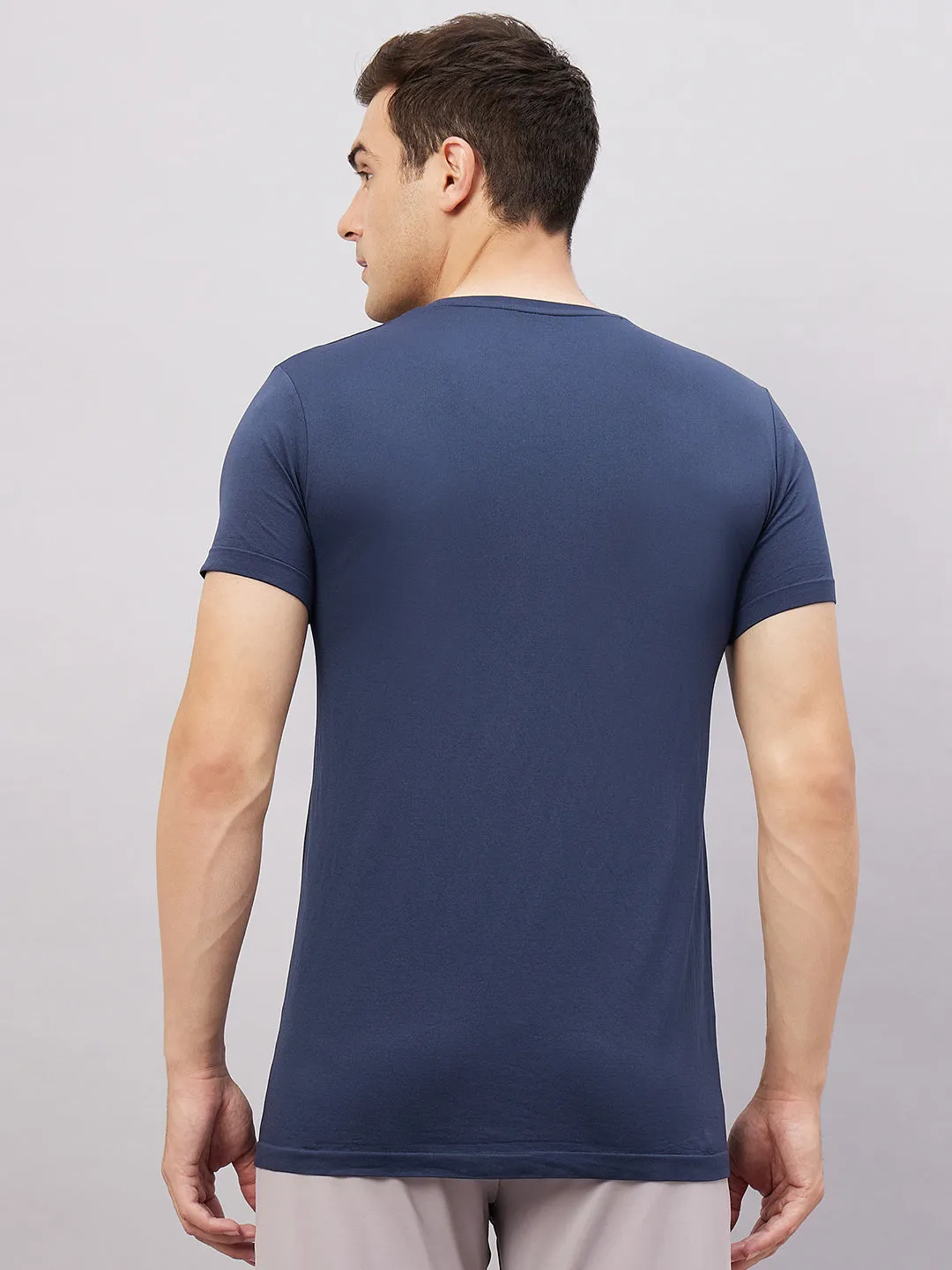 Men's Round Neck Half Sleeves Seamless T-Shirt - Aqua