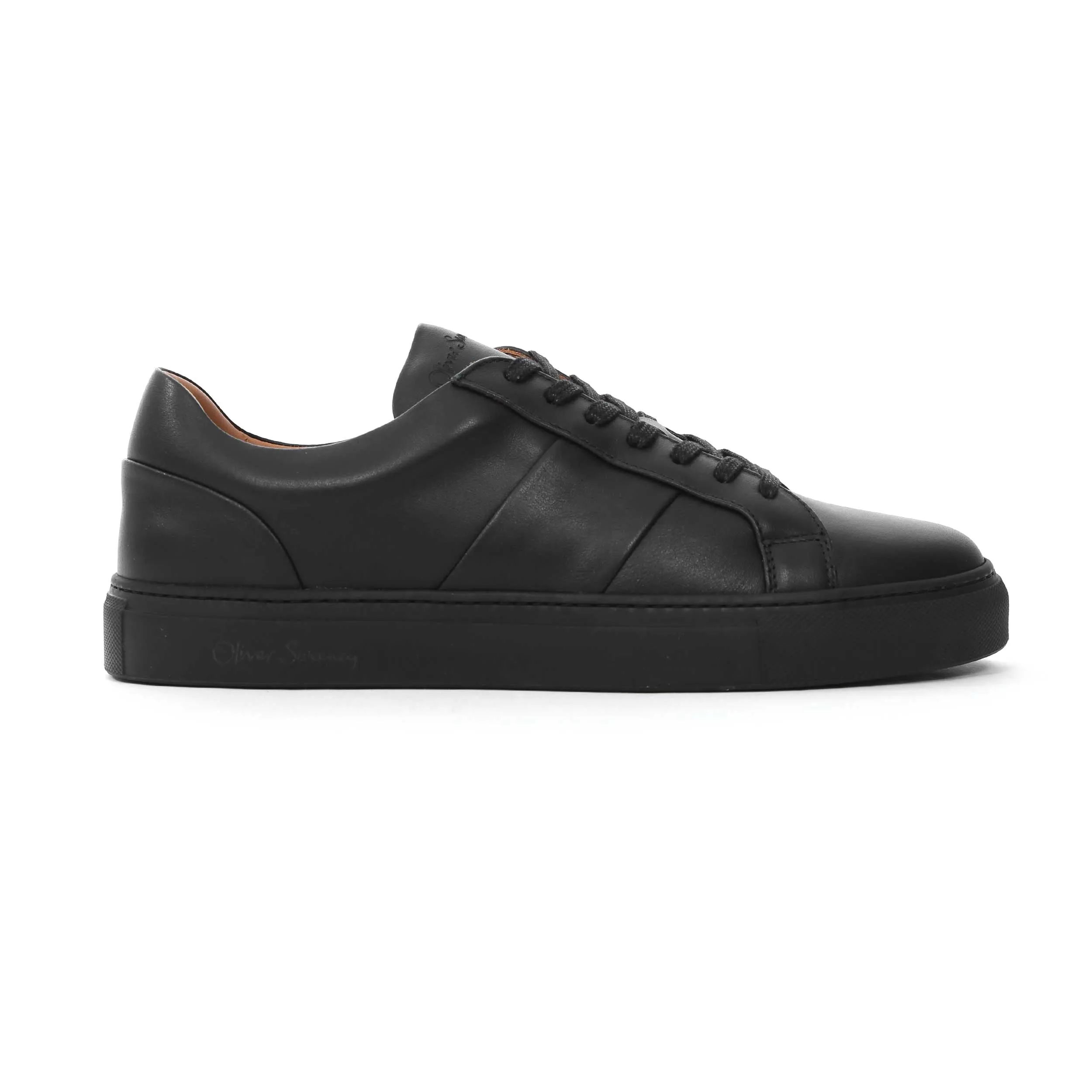 Oliver Sweeney Quintos Trainer in Black