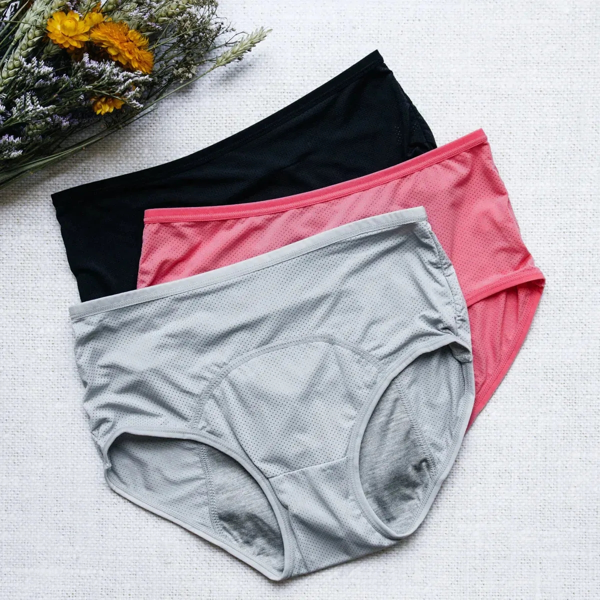 Pack de 6 Culottes Menstruelles et une Bouillotte 