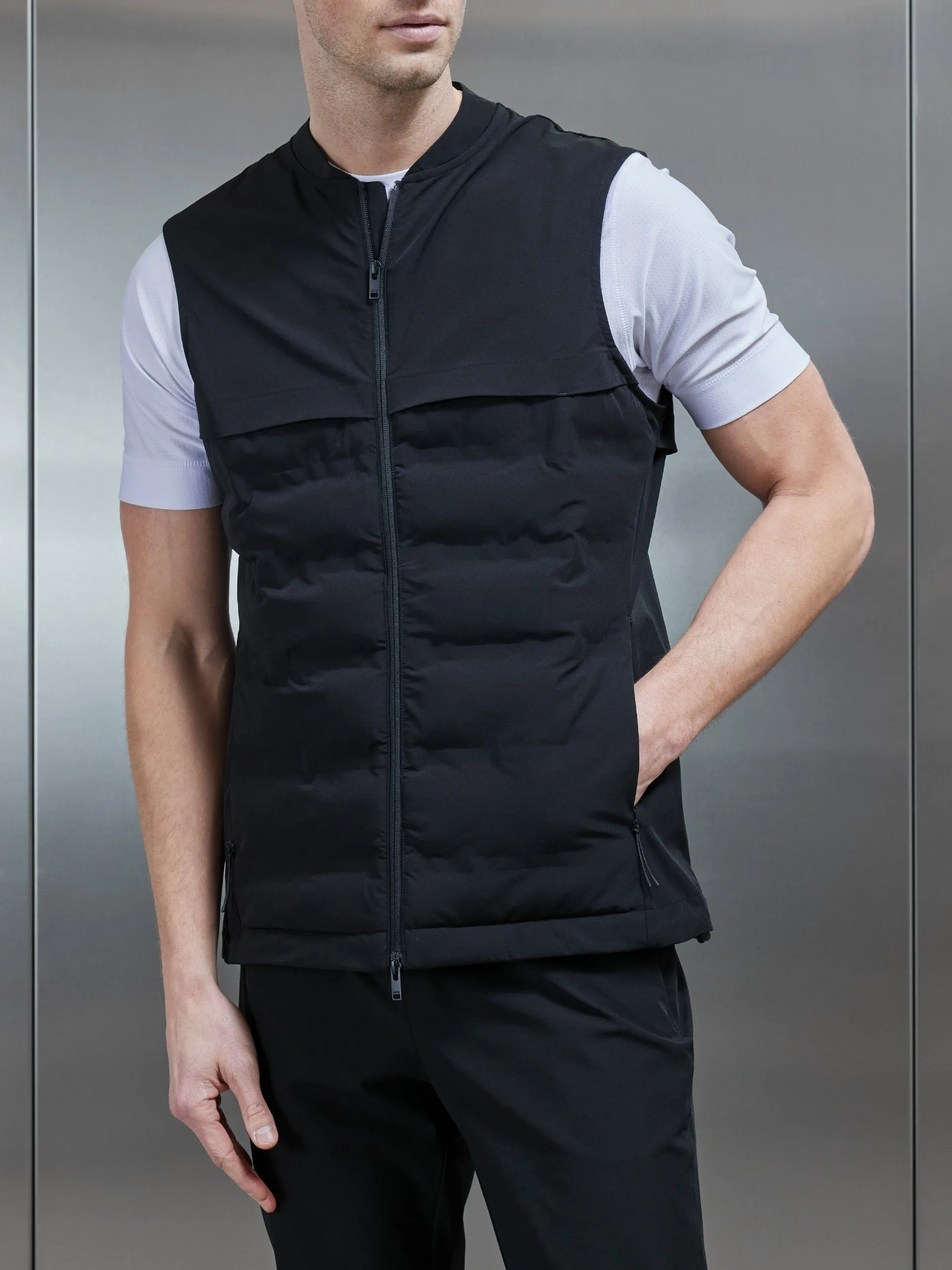 Performance Gilet in Black