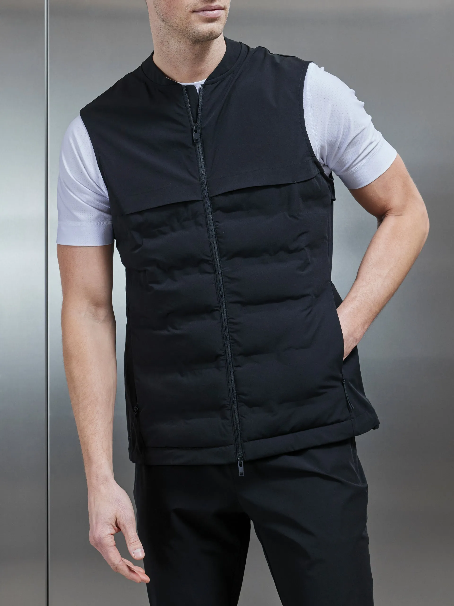 Performance Gilet in Black