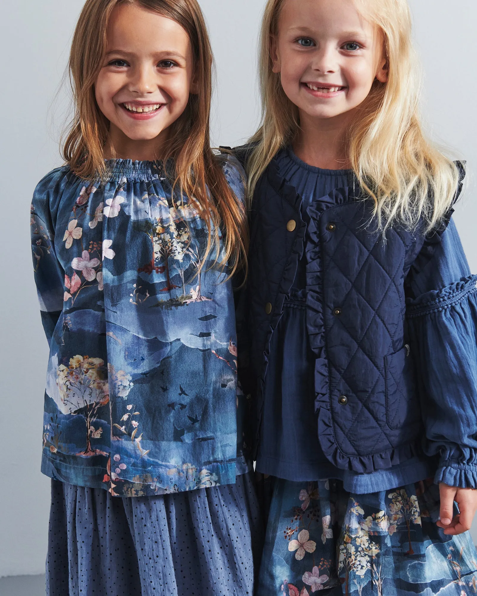 Quilted Gilet w. Frills - Kids - Navy