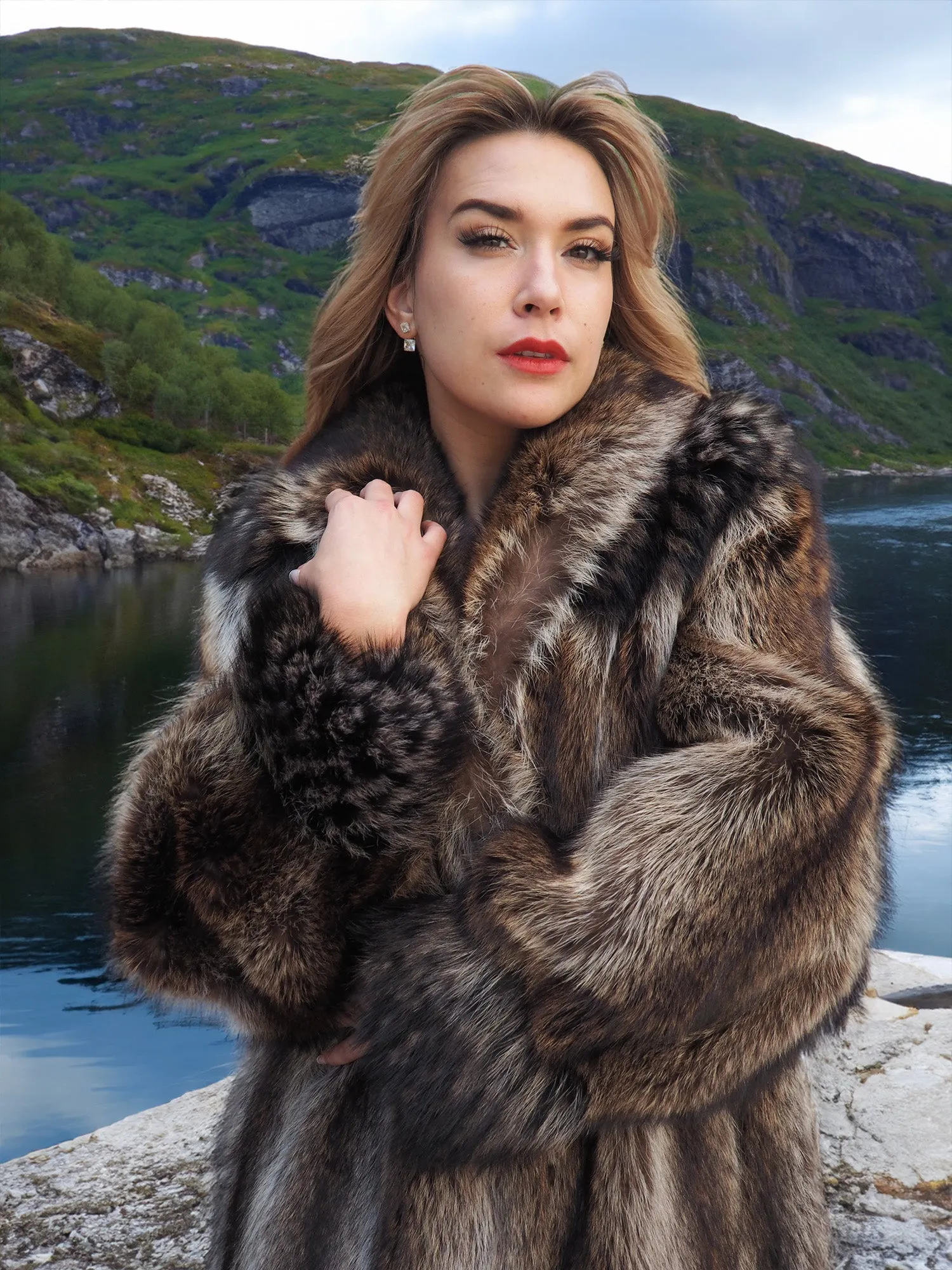 Raccoon Fur Coat Coats Silver Fox Cape Design By Renfrew M/L