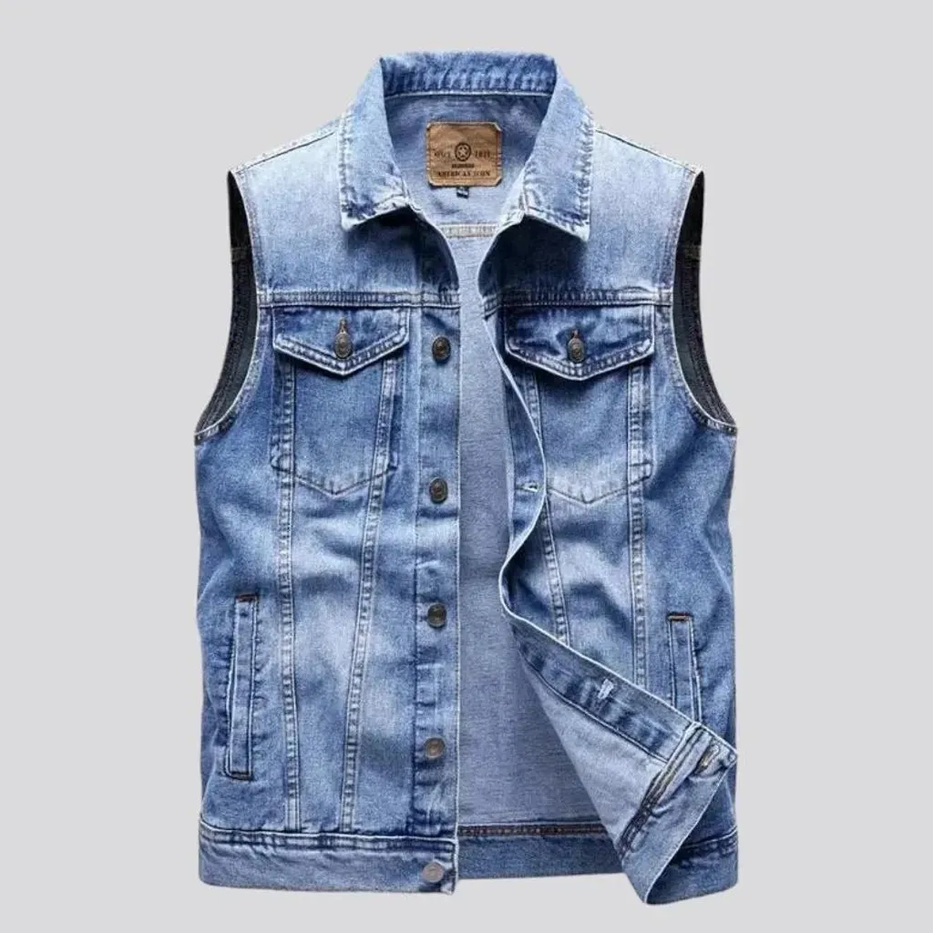 Regular men's jean vest