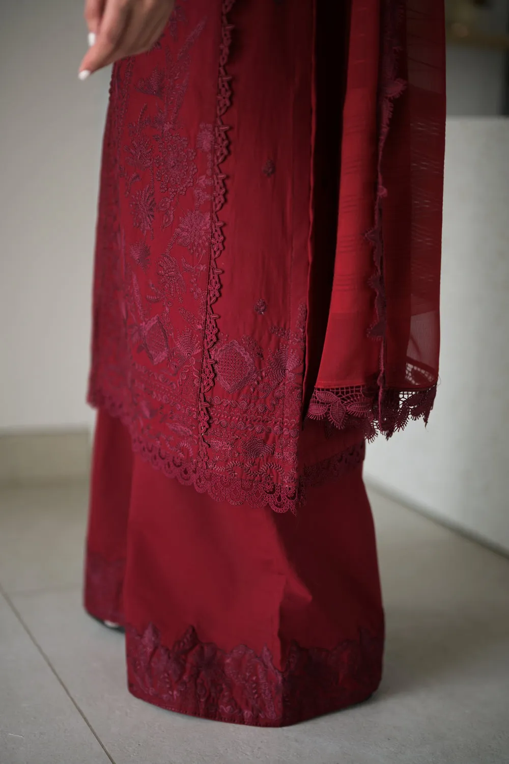 Summer Luxury Lawn '24 - Zahra (Maroon)