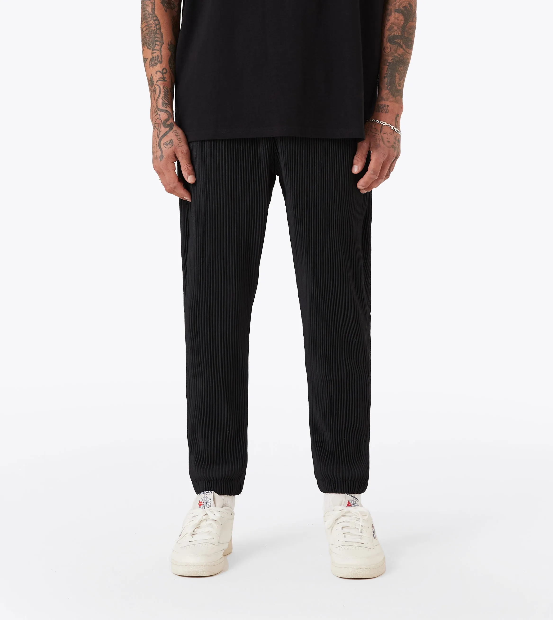 Sureshot Pleated Jogger Black