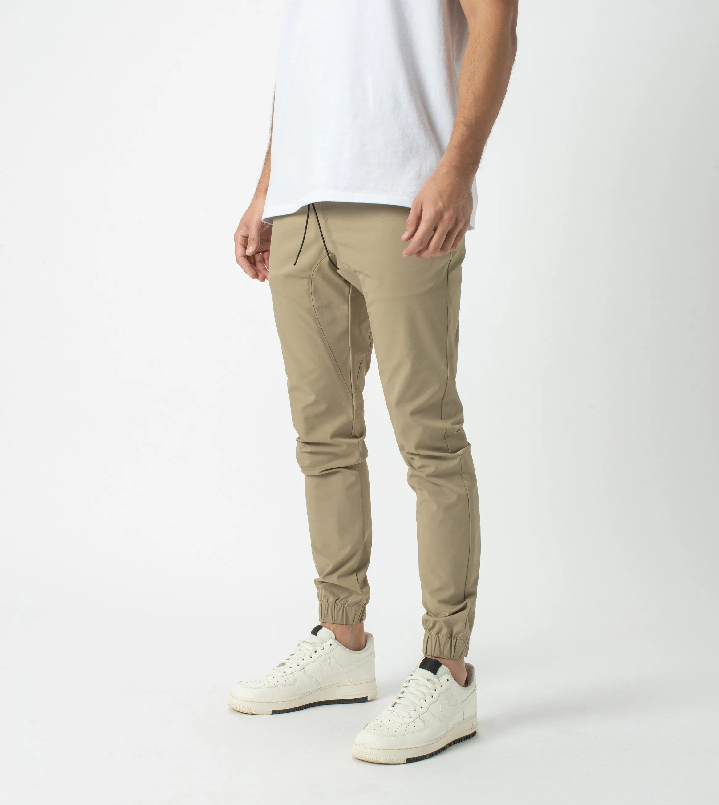 Sureshot Tech Jogger Sand