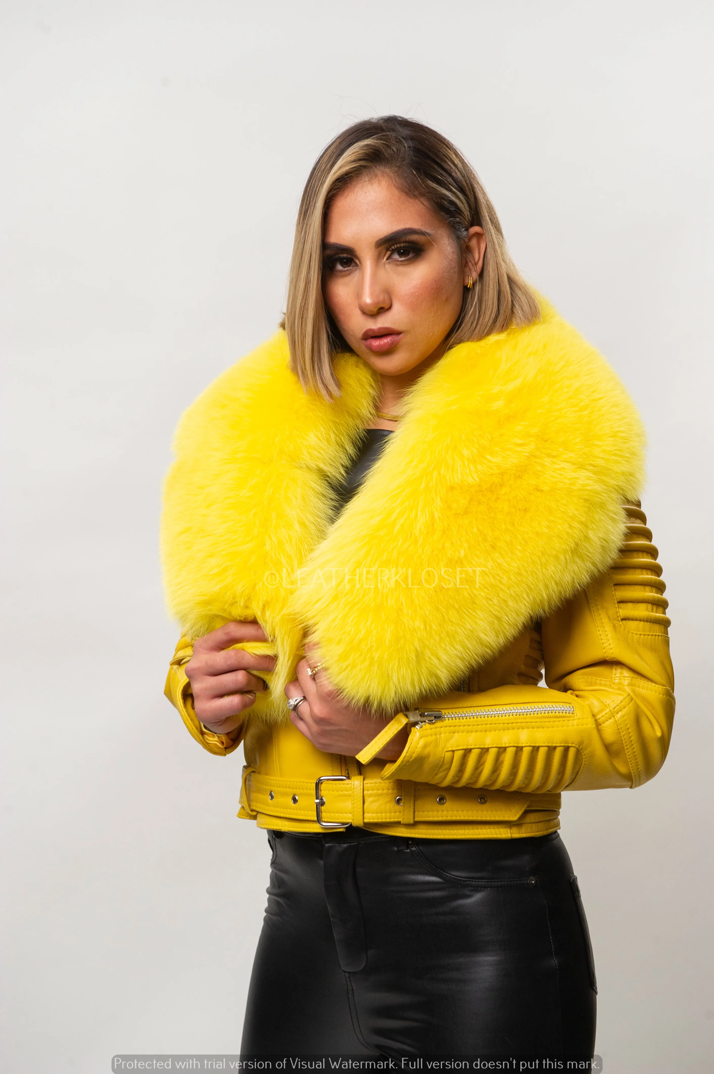 Women's Trey Biker Yellow Oversized Fox Collar [Yellow Fox Fur]